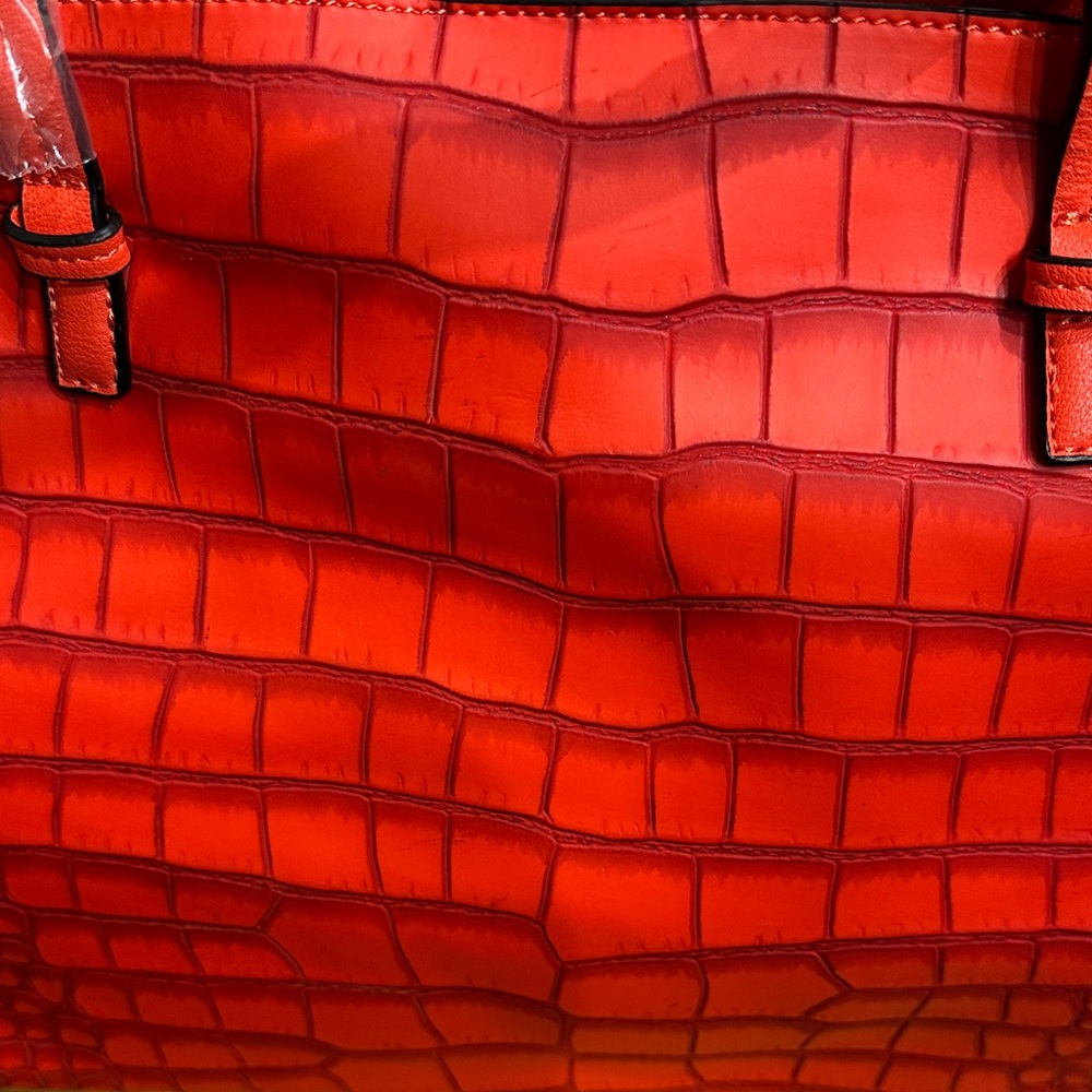 De Vesi Red Croc-Embossed Tote Bag (flawed interior) MSRP $179 - Picture 10 of 10